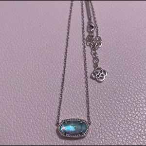 KENDRA SCOTT SILVER PENDANT NECKLACE